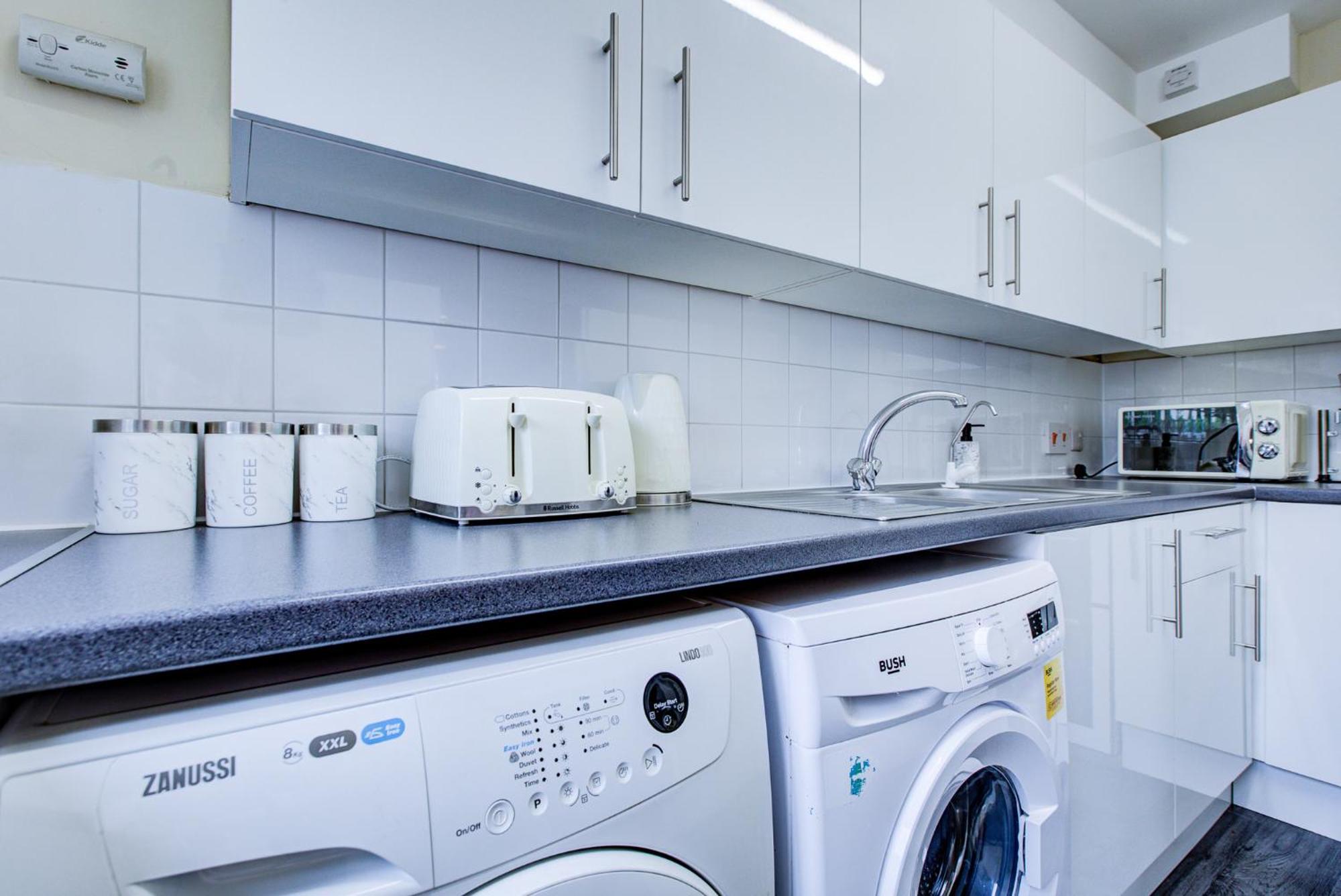 Spacious Urban Apartment In London Borough of Croydon Exteriör bild