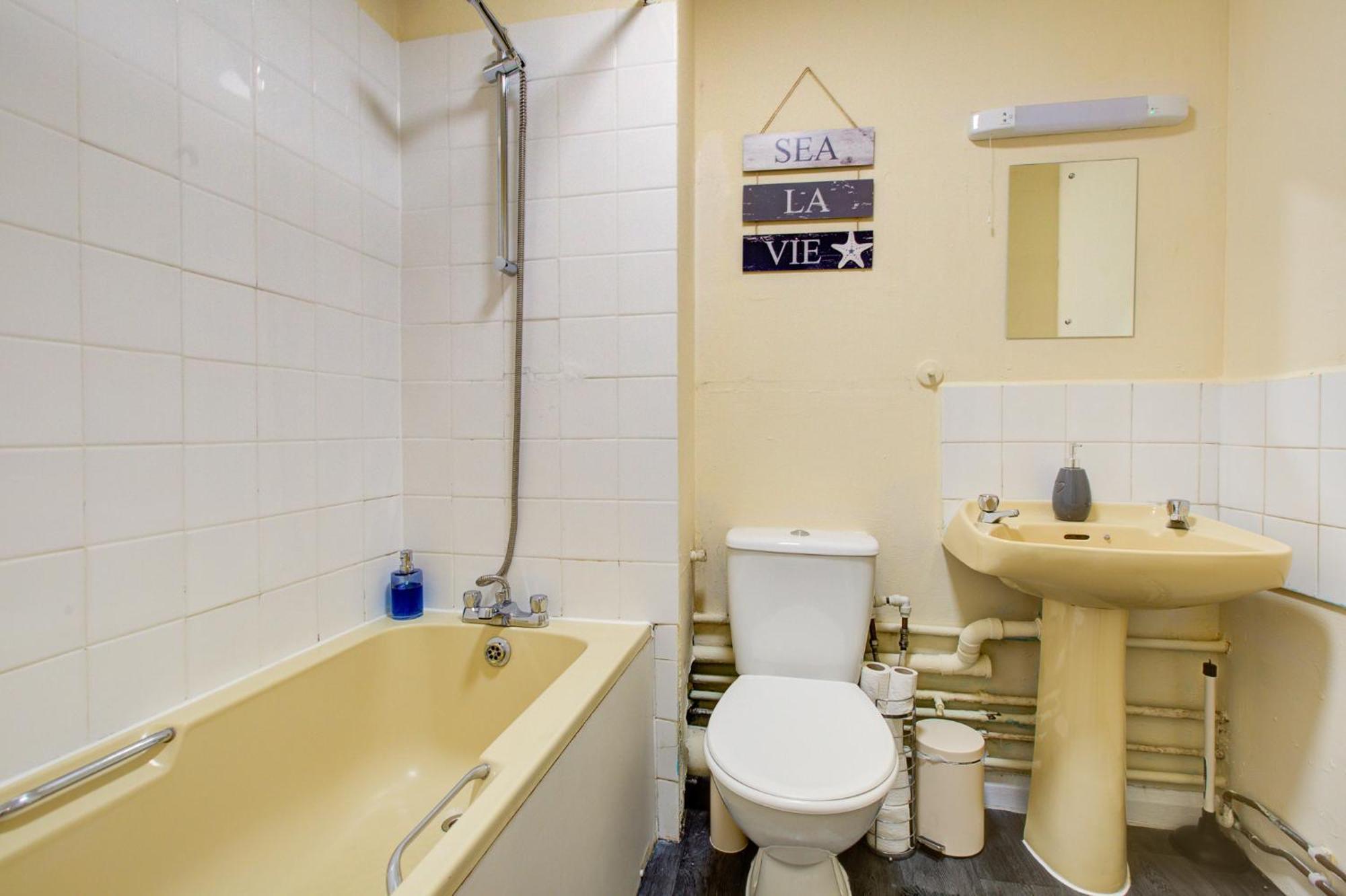 Spacious Urban Apartment In London Borough of Croydon Rum bild